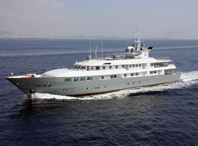 magna grecia yacht charter